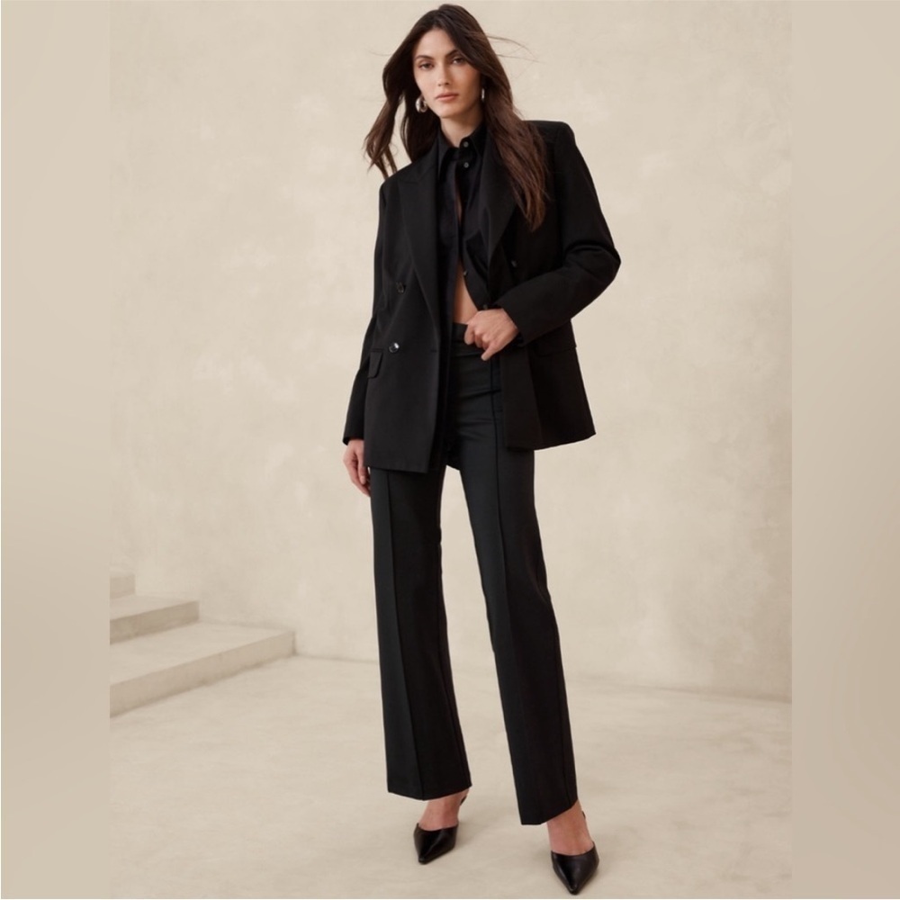 NWOT! Black Straight Everywhere Ponte Pant - Multiple Sizes